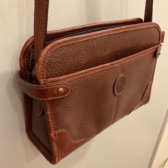 Liz Claiborne leather crossbody - Picture 3 of 8